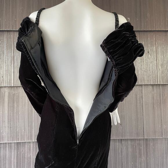 🔥Vintage Rampage Velvet Off The Shoulder Formal Evening Bodycon Old Money Dress - Picture 8 of 16